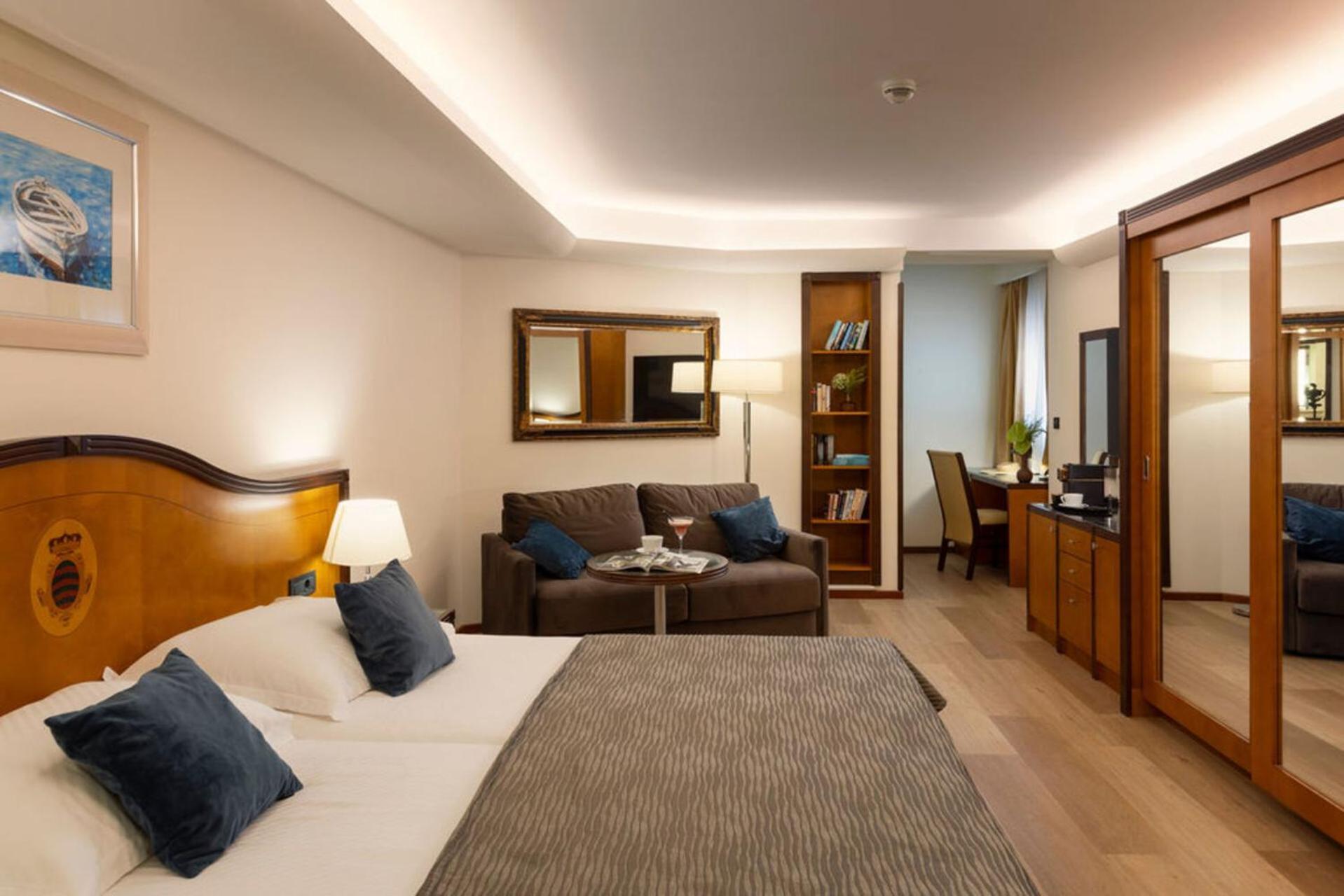 Hotel More (Adults Only) Дубровник Екстер'єр фото A typical room at the hotel