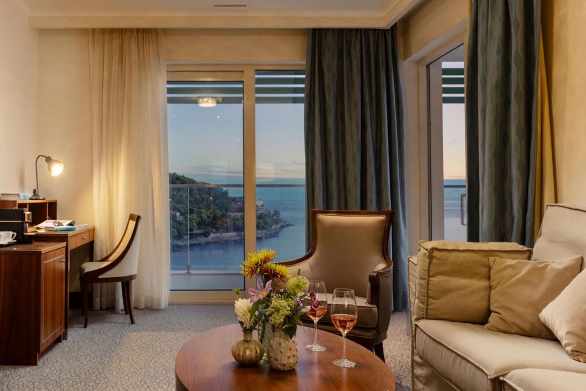 Hotel More (Adults Only) Дубровник Екстер'єр фото Suite at the Hotel